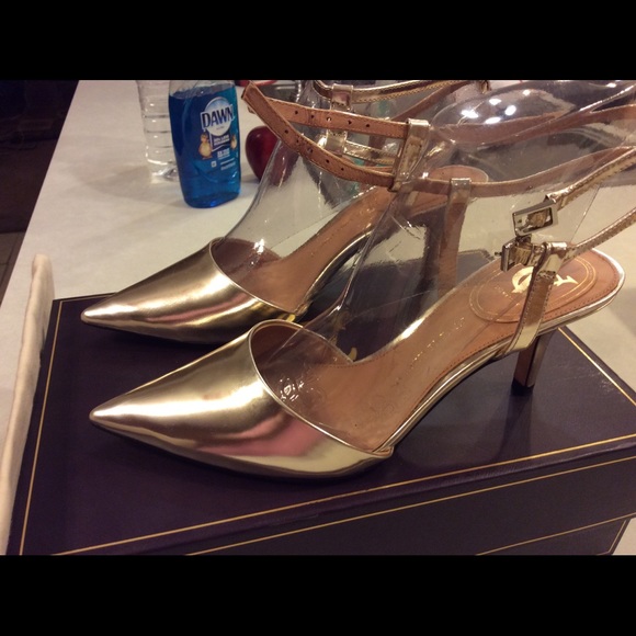 Vince Camuto shoes - Picture 4 of 8